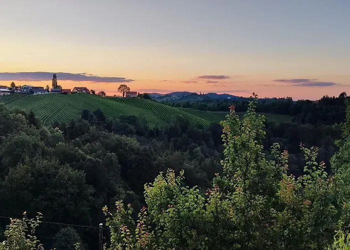 Gästezimmer Weisch Apartment *